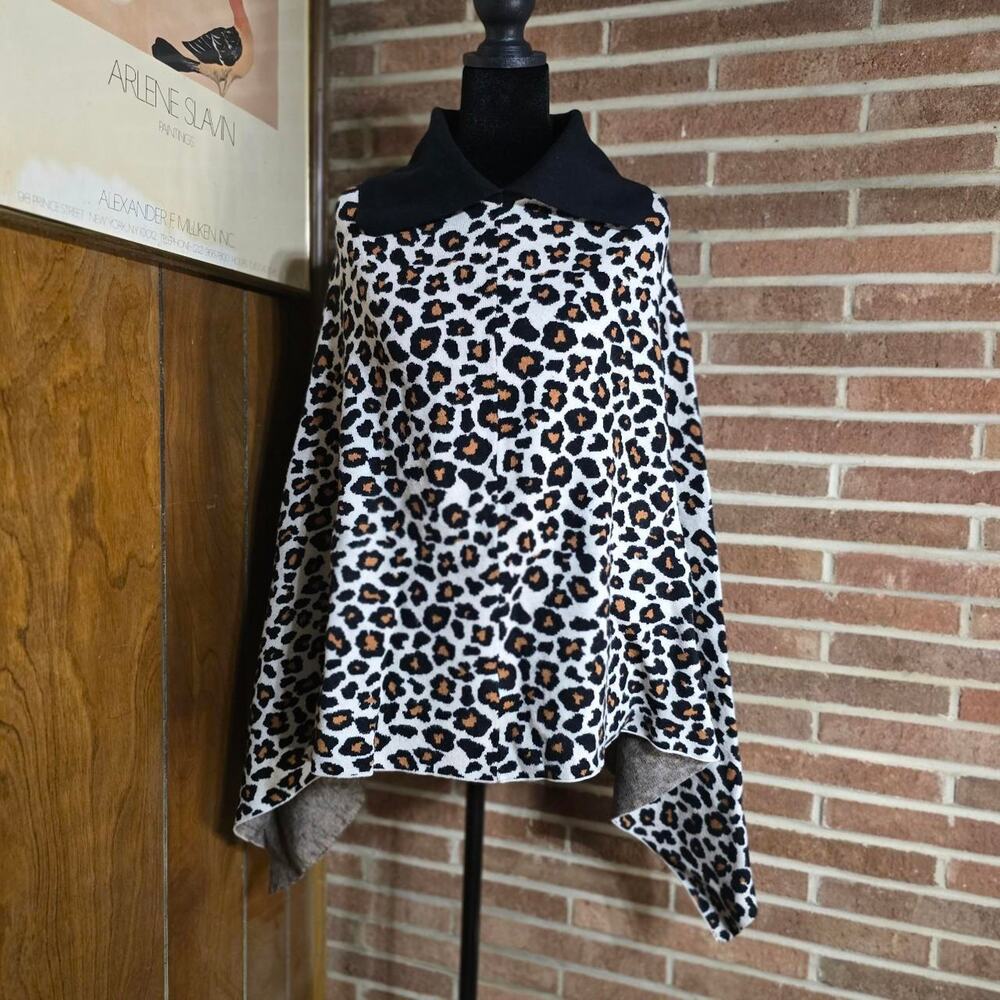 Heathmoor Leopard Print Knit Poncho Sweater Black Collar OSFM
